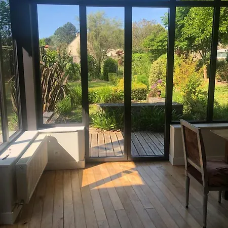 Willa Mon Plaisir De Carteret *