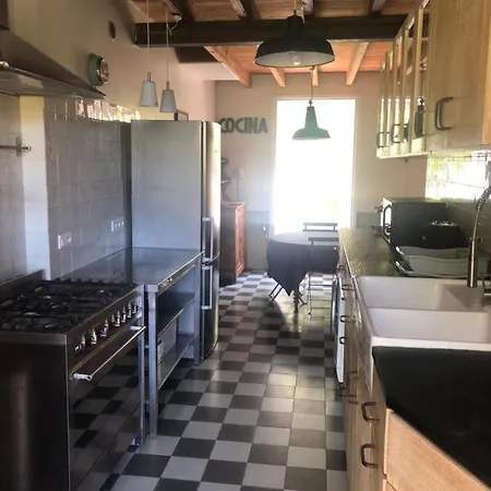 Willa Mon Plaisir De Carteret