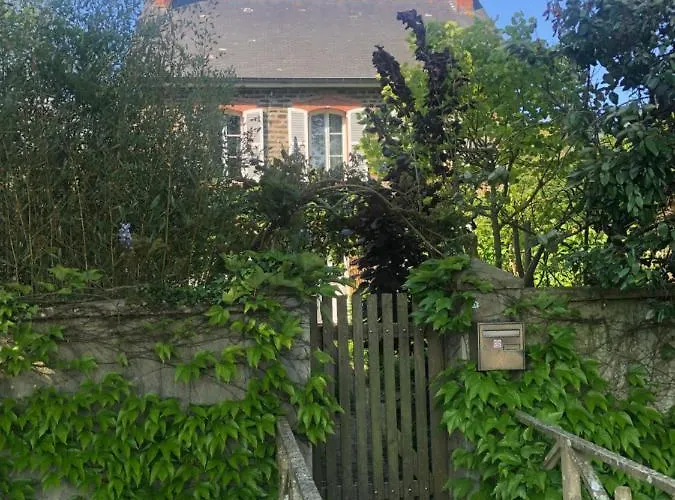 Mon Plaisir De Carteret