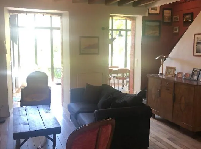 Mon Plaisir De Carteret